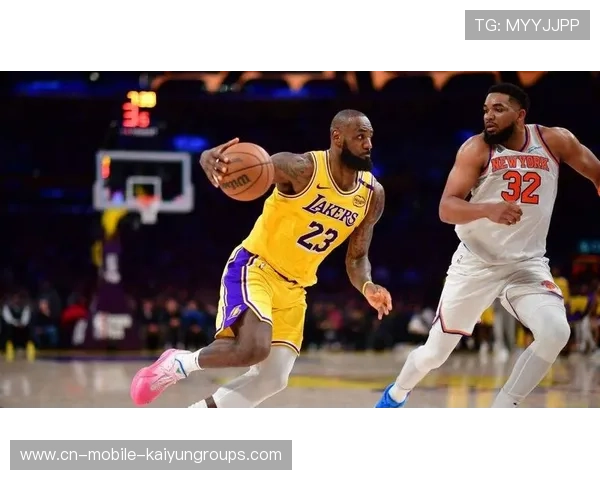 詹姆斯52分三双华丽，湖人加时险胜尼克斯